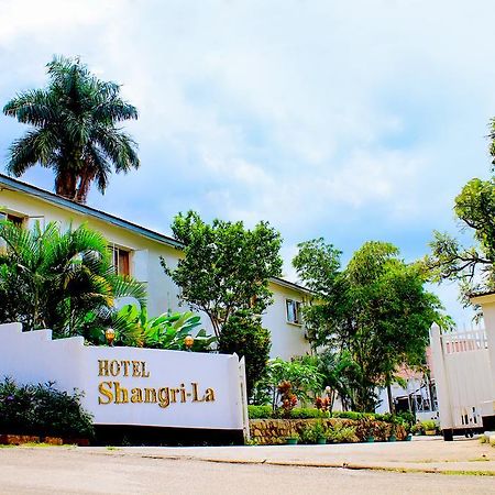 Shangri-La Hotel Uganda Кампала Екстериор снимка